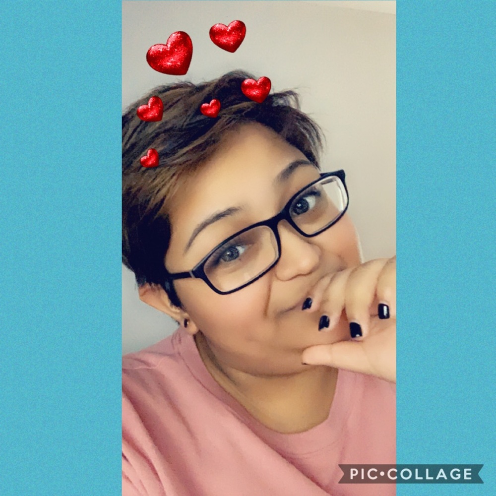 Meet your Posher, Clarisa